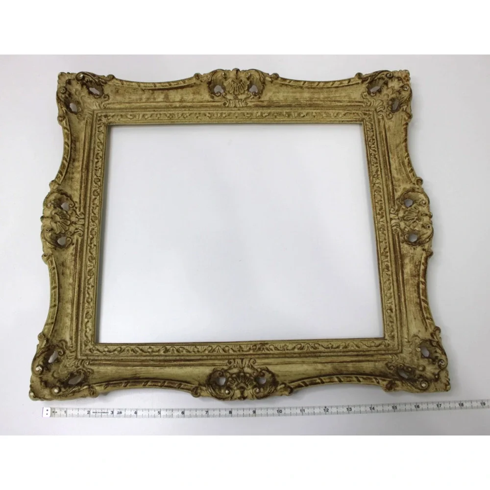Vintage Ornate Rococo Style Composite Picture Frame Distressed Gold Finish 17x15